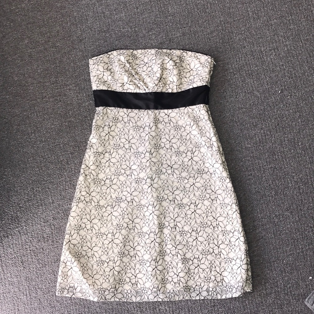 White House Black Market Strapless Dress Size 6